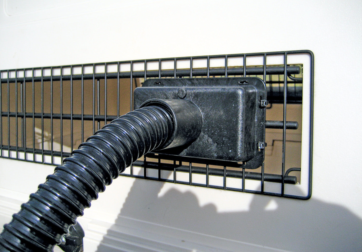 CoolK9 Climate Control System for Police vehicles. Air directed to your K9 crate