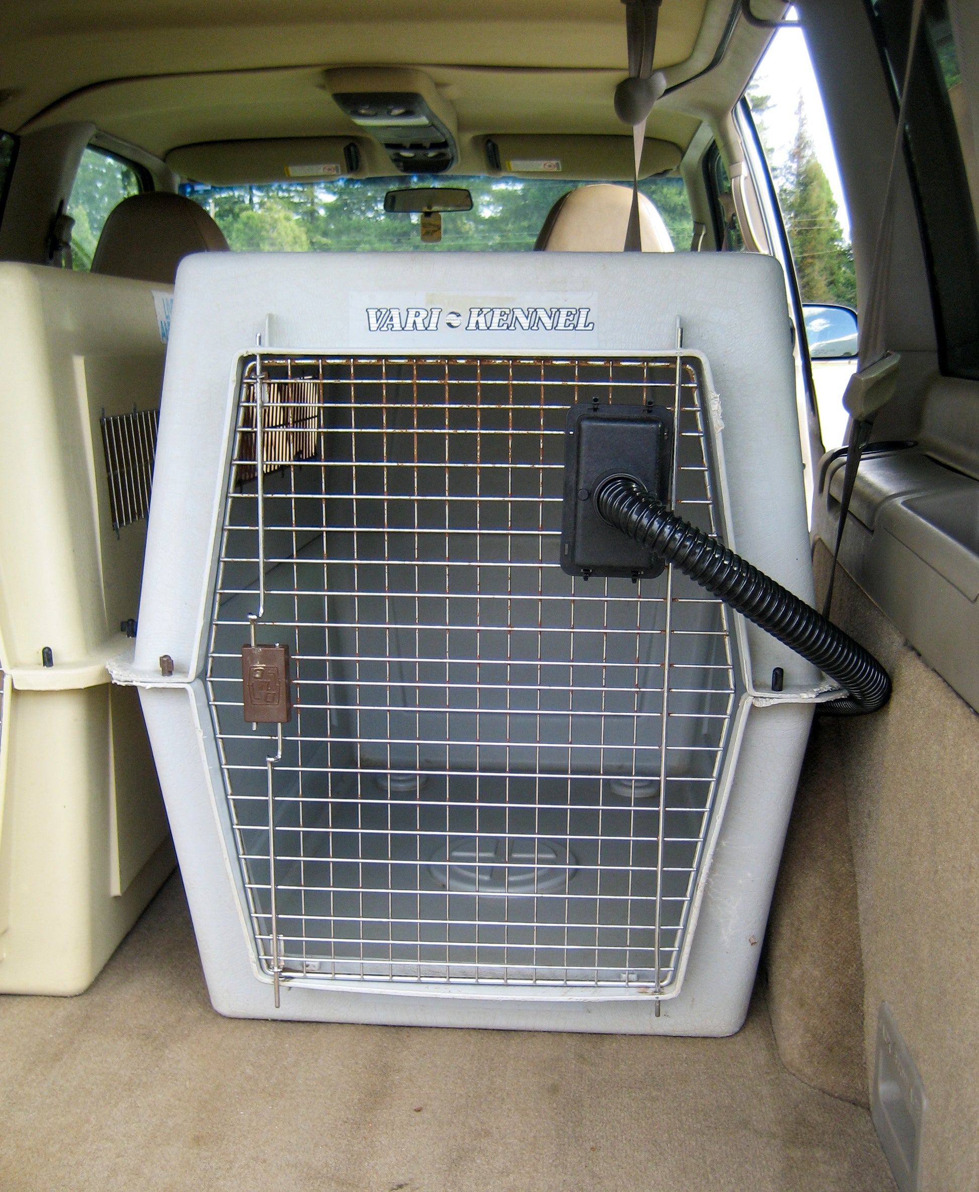 CoolK9 Climate Control System for Vehicles. Air directed to your dog crates.